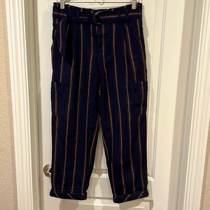 Like new Free people stipe pants. Relexed fit style, comfortable materials.